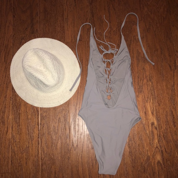 Cheeky lace up one piece bikini - Picture 3 of 5